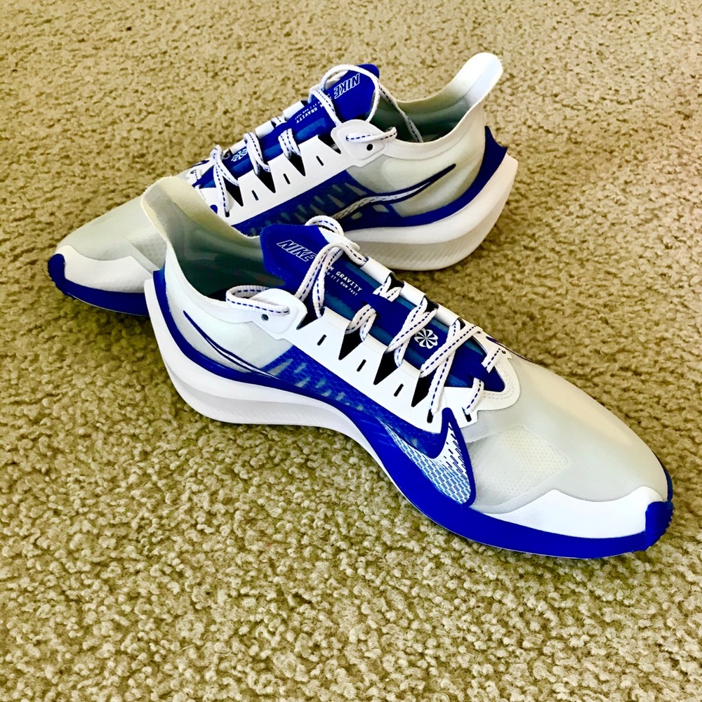 Brand new Nike Zoom Gravity white racer